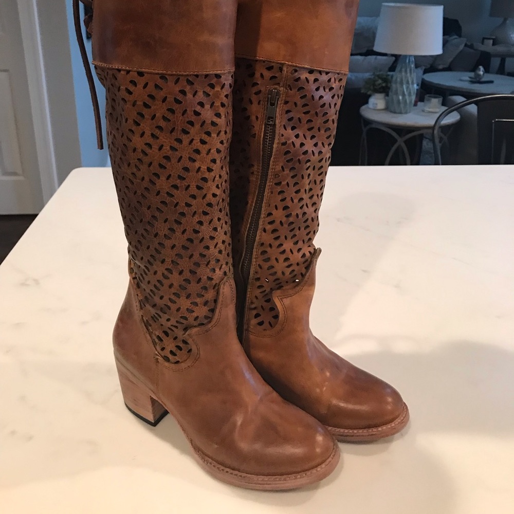 Freebies by Steven perfect Brown tall boot